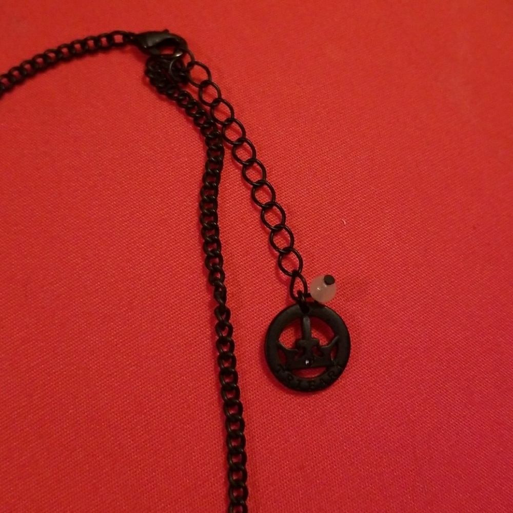 Costume - Necklace - Picture 3 of 3